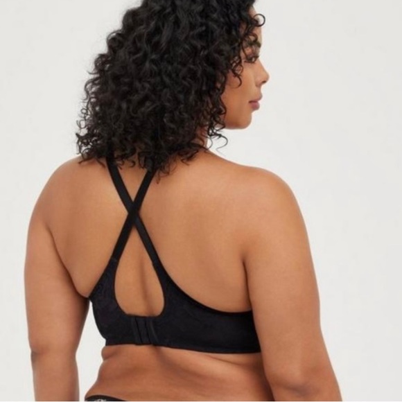 Wire-Free Lightly Lined Print Racerback Bra - Picture 2 of 5